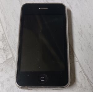1st Gen Apple Iphone 3gs Vintage